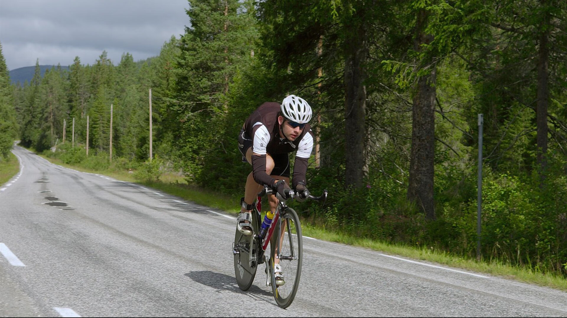 《英雄联盟》世界赛官方预告片发布,期待值爆棚,英雄联盟世界赛比赛时间