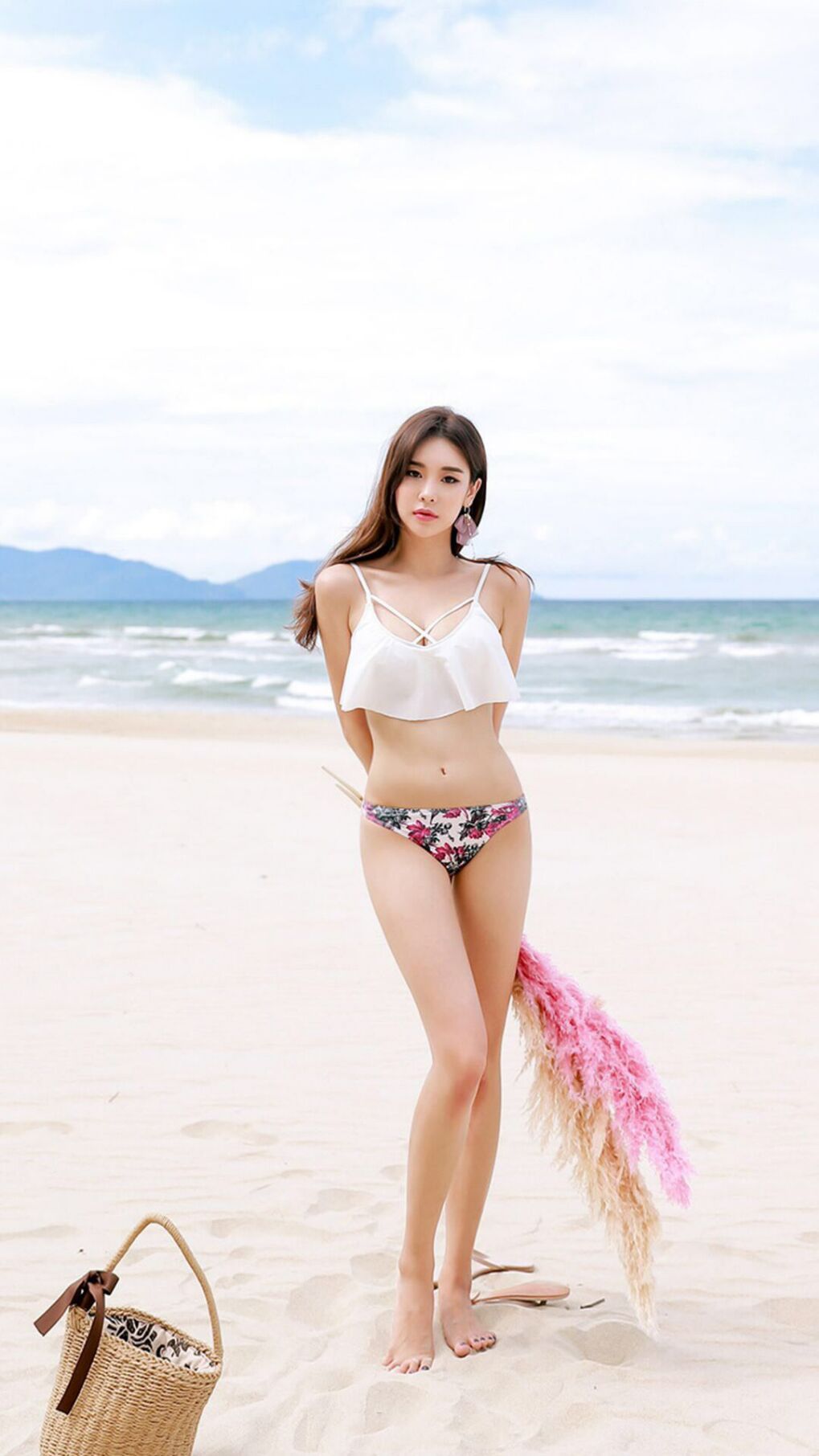 切尔西主场氛围热烈，球迷助威震场，切尔西足球队比赛