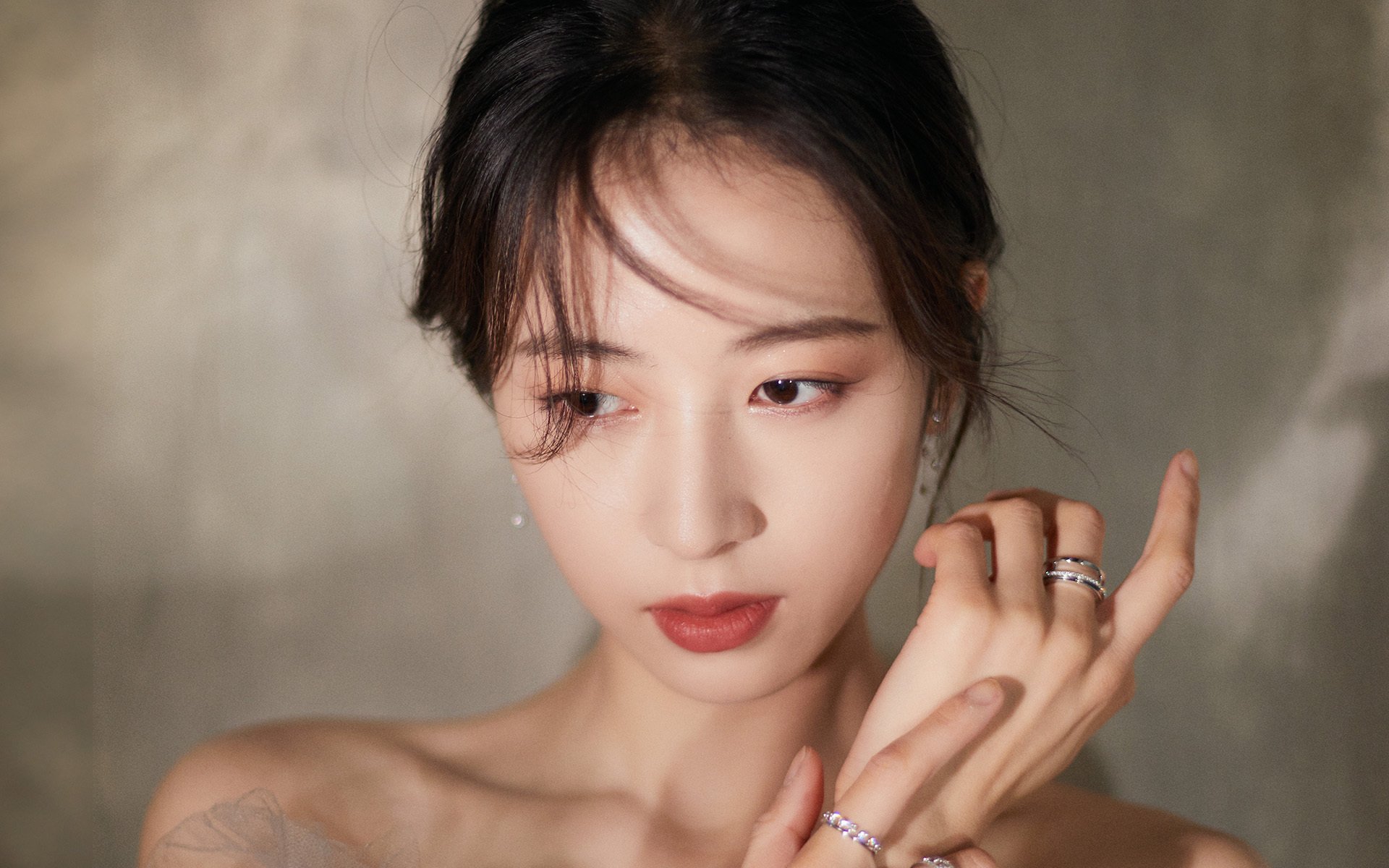 开云体育官网上-“安赫尔·巴尔博萨的精准传球与快攻配合，成为阿根廷美洲狮队的关键战术执行者”