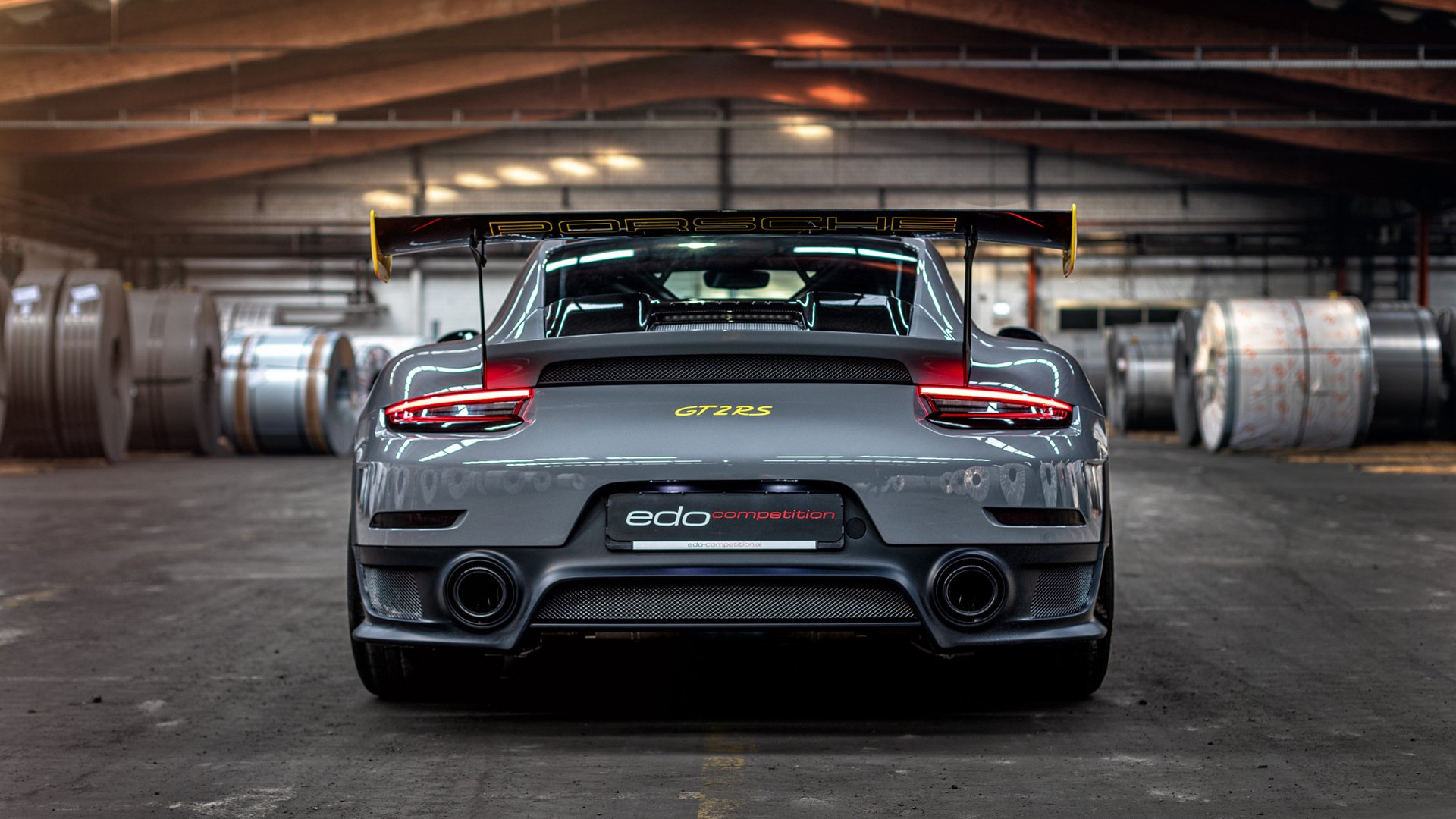 布克掌控进攻节奏带动全队投篮命中率上升,布克球员